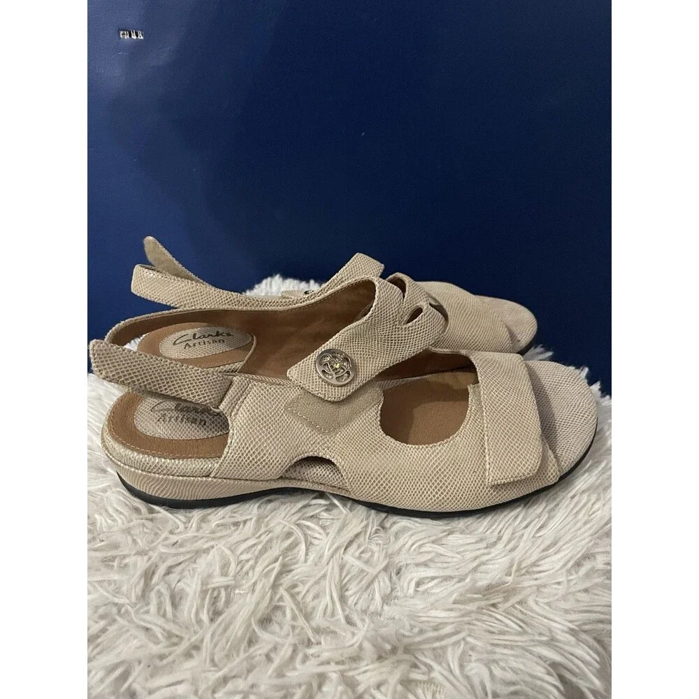 CLARKS WOMEN'S TIFFANI ALDORA NATURAL BEIGE LEA SLINGBACK SANDALS SHOES 9.5